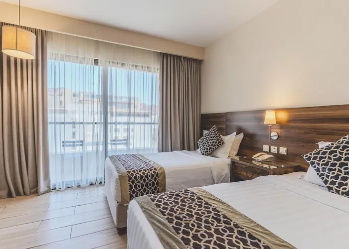 Lacosta Hotel