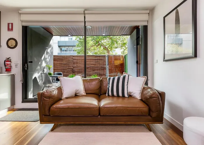 Experience Port Melbourne