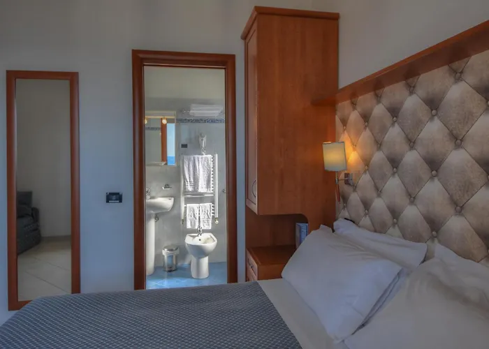 Hotel Noris