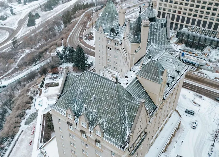 Fairmont Hotel Macdonald
