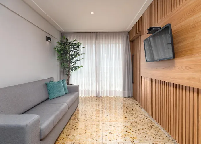 Coral Plaza Apart Hotel
