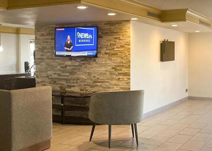 Motel 6 Aurora, Co - Medical Center