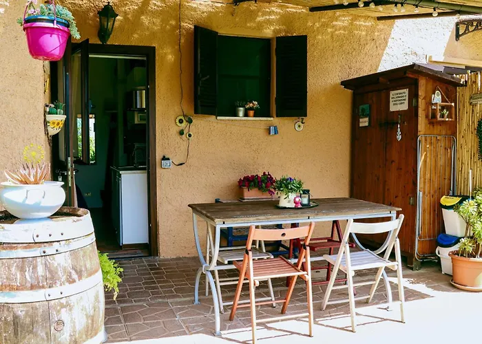 IL CASALE DEI GIRASOLI Country House in Capalbio