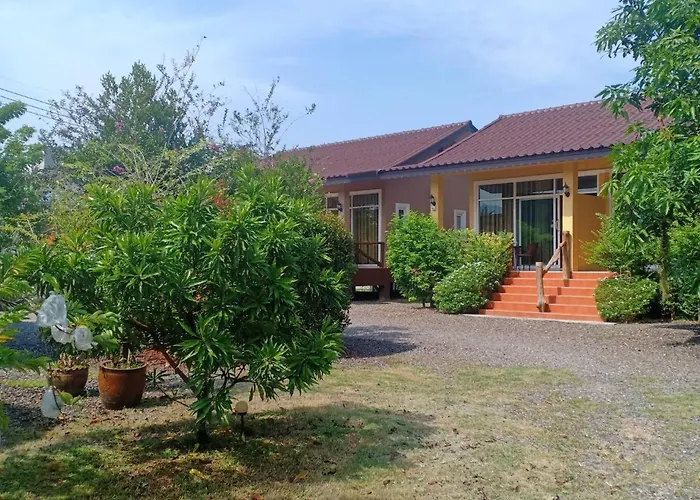 Minton Resort มิลตั้น รีสอร์ท