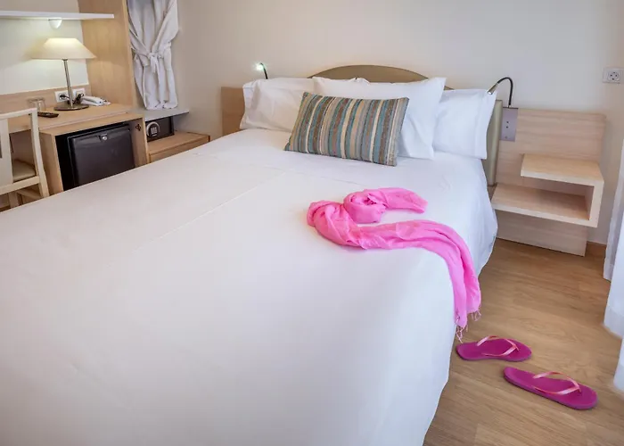 Monica Hotel