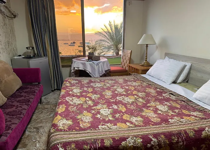 Al-Amer Aqaba Beach Hostel