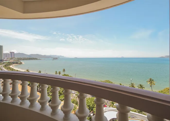 Sunrise Nha Trang Beach Hotel&Spa