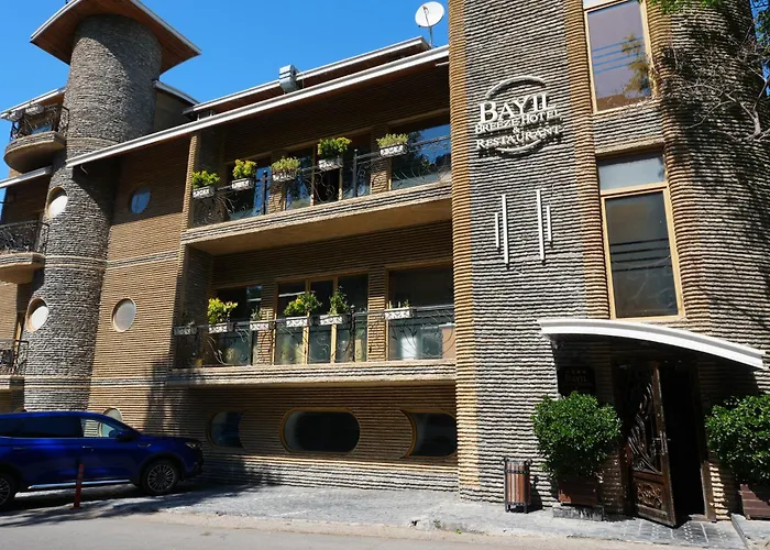 Bayil Breeze Hotel&Restaurant