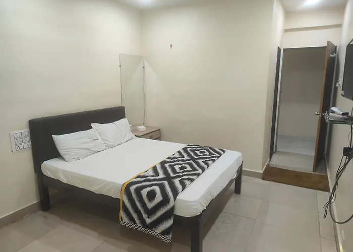 Hotel O Somnath