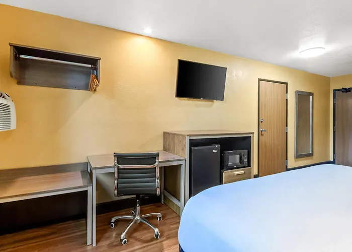 Super 8 By Wyndham Mesa Gilbert