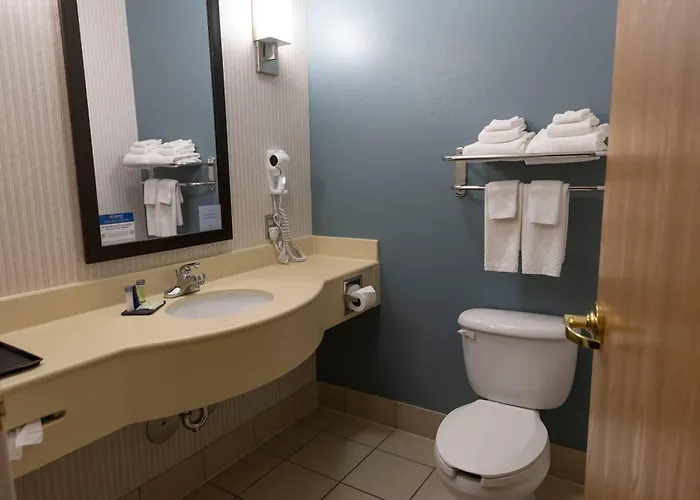 Sleep Inn & Suites Evansville - Casper