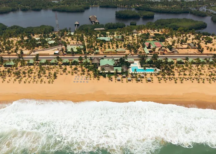 Casa Del Papa Resort