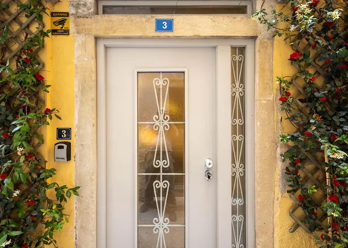 Corfu Breeze Liston Apartments