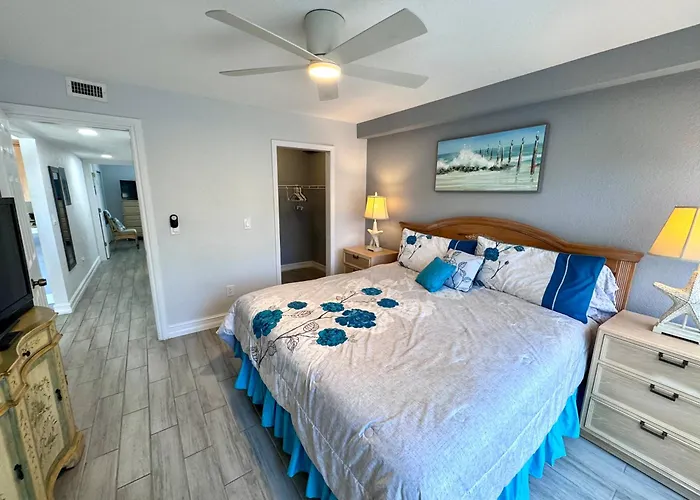 2Br/1Ba Vacation Rental - Sienna Park