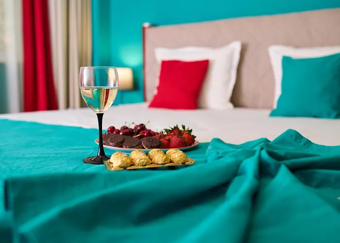 Art Green Boutique Hotel