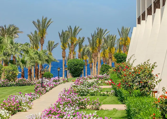 Royal Brayka Beach Resort