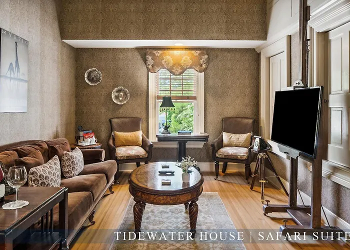 The Tidewater Inn