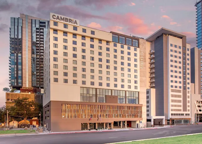 Cambria Hotel Austin Downtown