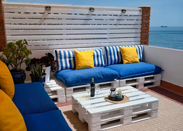 Beachfront Apartment - 2 Terraces - Stunning Sunrises