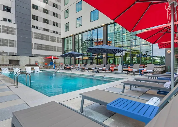 Cambria Hotel Austin Downtown
