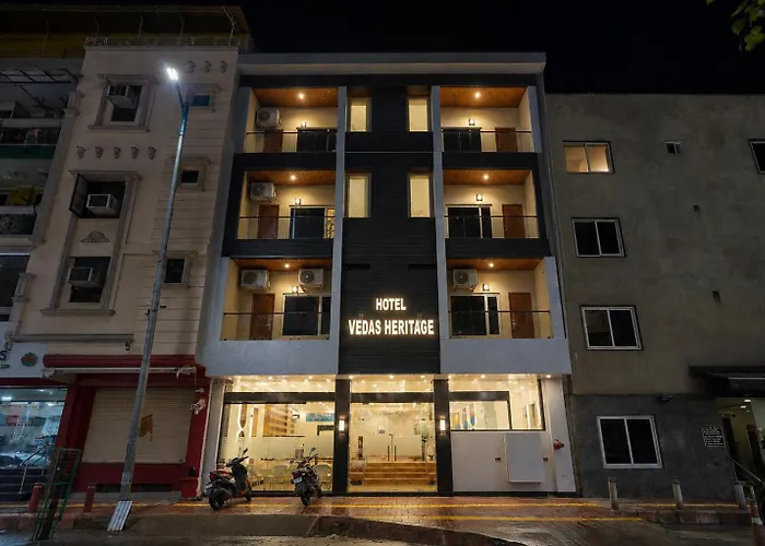 Hotel Vedas Heritage - Karol Bagh - Newly Renovated