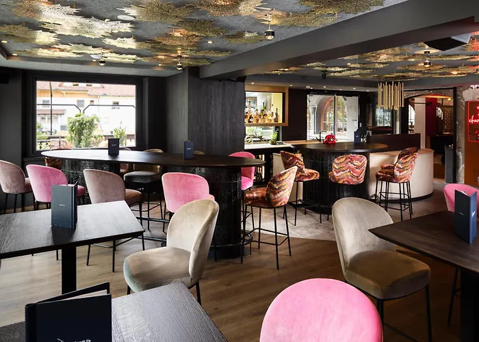 Mygoodlife Hotel & Bar