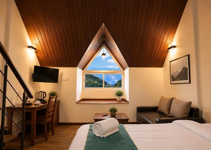 Shola Crown Resort - Munnar
