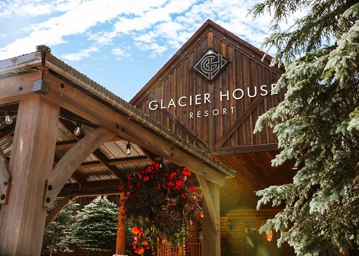 Glacier House Hotel & Resort