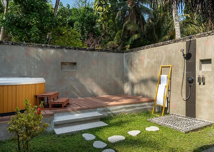 Niva Kuramathi Maldives