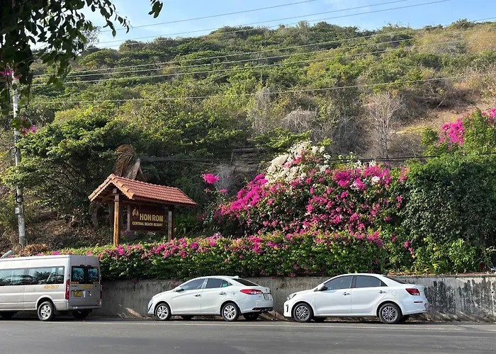 Hon Rom Central Beach Resort