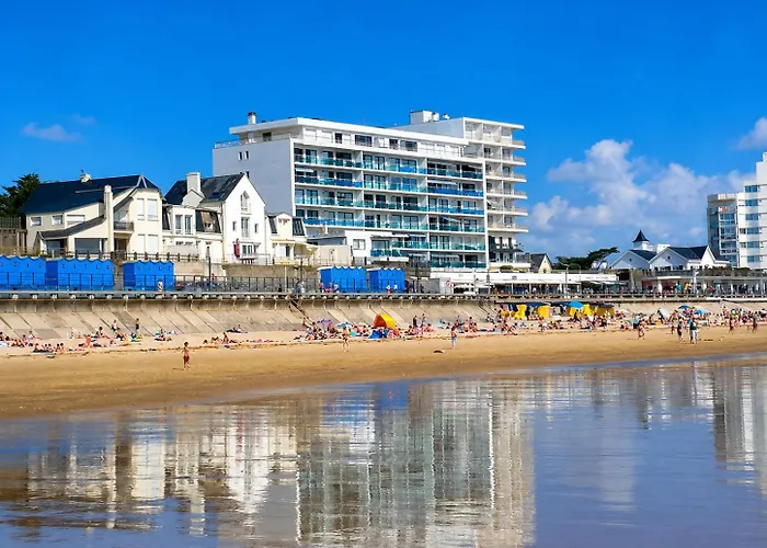 Résidence La Garenne à La Grande Plage, vue mer, piscine et parking privé, 6 personnes