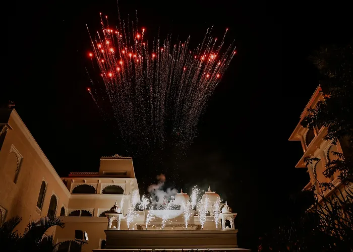 The Everest Hill Resort Suites With Jacuzzi Spa - Resort In Kumbhalgarh