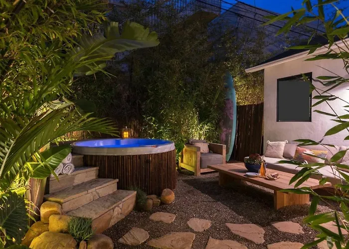 Nidomare - Channel Islands Beach Retreat