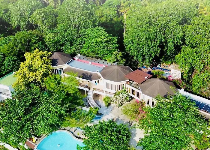 Castle View Hotel Resort