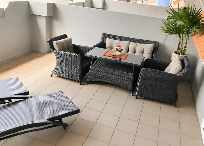 Suites & Gym Karon