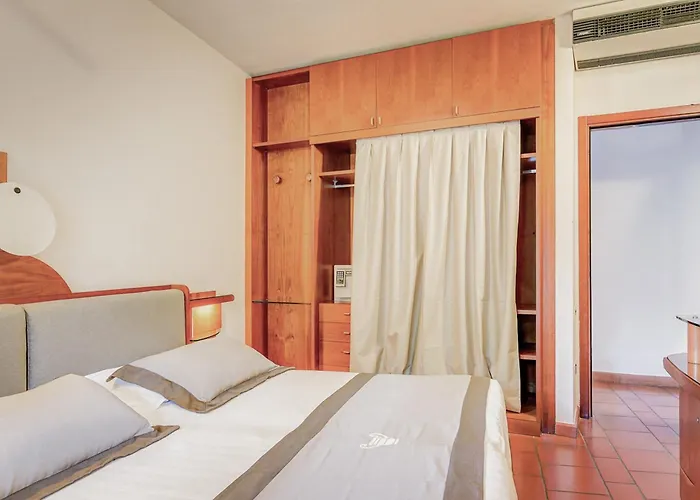 Hotel With Swimming Pool And Private Beach In San Vincenzo