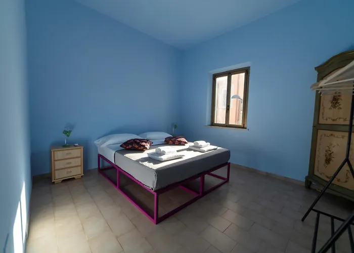 La Casa Dei Vicoli 140 mq con tre camere da letto nel borgo marinaro