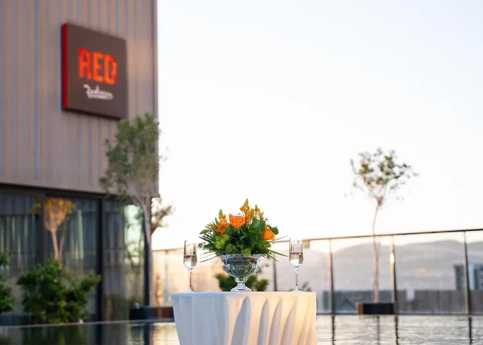 Radisson Red Izmir Point Bornova
