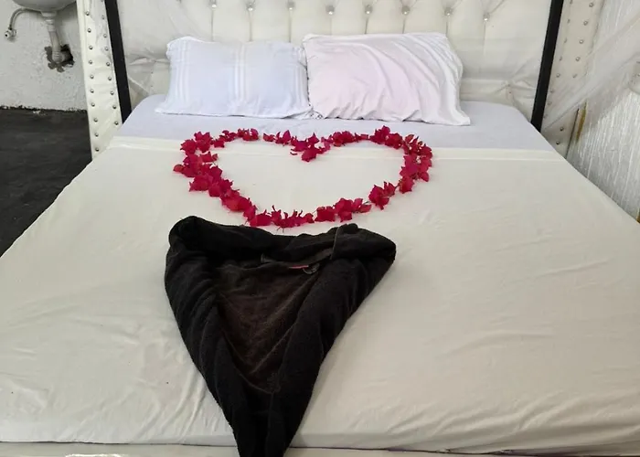 Babalao Beach Resort, Backpackers & Tent