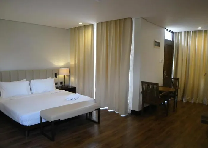 Dolores Tropicana Resort & Hotel