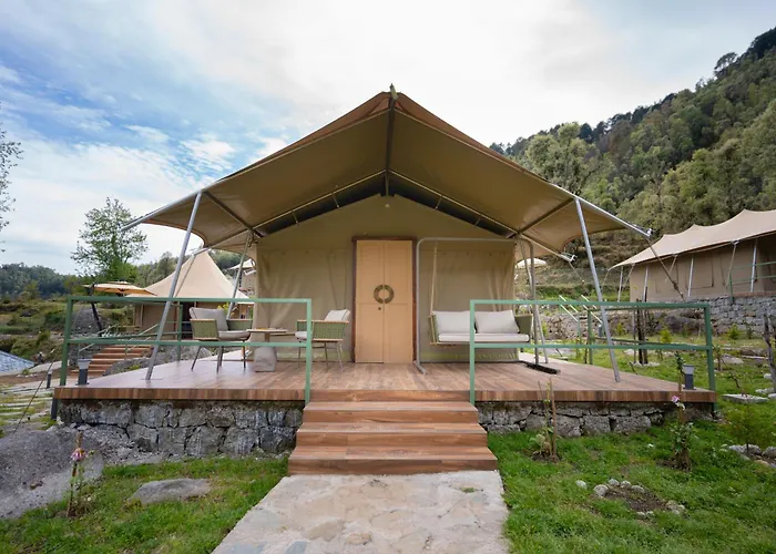 Saraaya Glamps, Dharamshala
