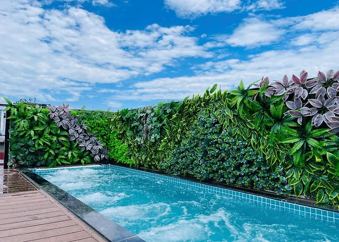 Eliana Robusta Hotel