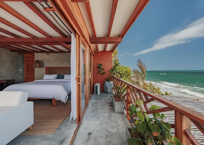 Jaguar Beachfront Ecohotel & Spa