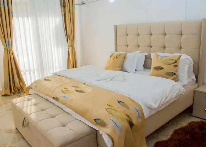 Freggy Comfort Homes, Queen Eliza 1Bedroom