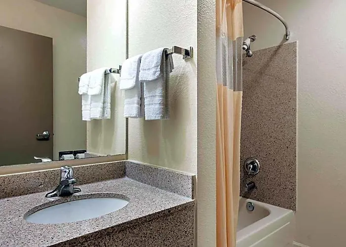 Days Inn By Wyndham St Peters/St Charles