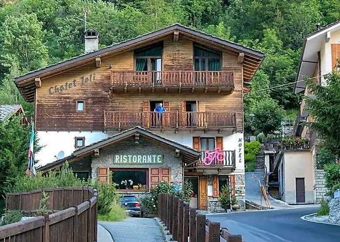 Hotel Chalet Joli