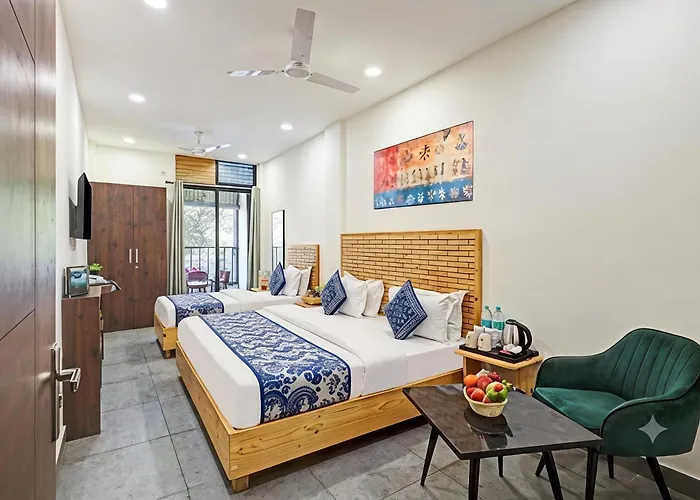 Hotel Ashram Suites Near Nizamuddin Railway Station