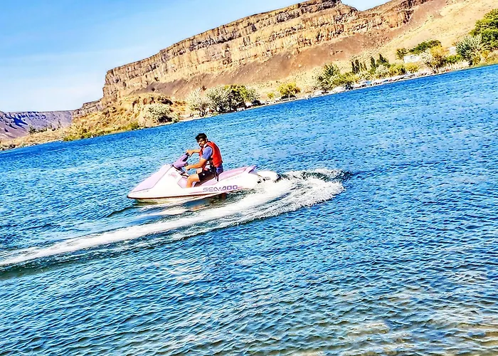 Blue Lake Resort