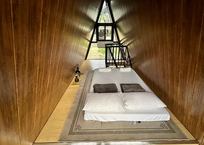 Aya Farm Resort - Stilt