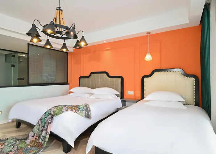 Encounter Villa - Art & Garden Homestay